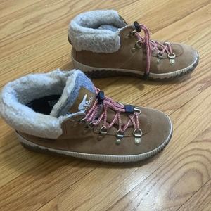 Sorel Tan Faux Shearling Lined No Tie Booties 3